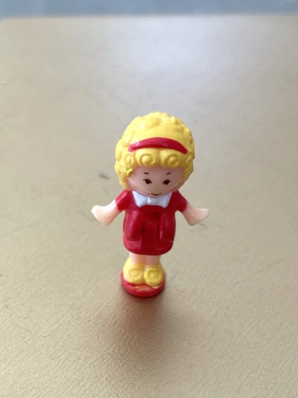 Vintage Polly Pocket 1989 Bluebird Figure Red Dress Townhouse Cafe Replacement - Picture 9 of 11